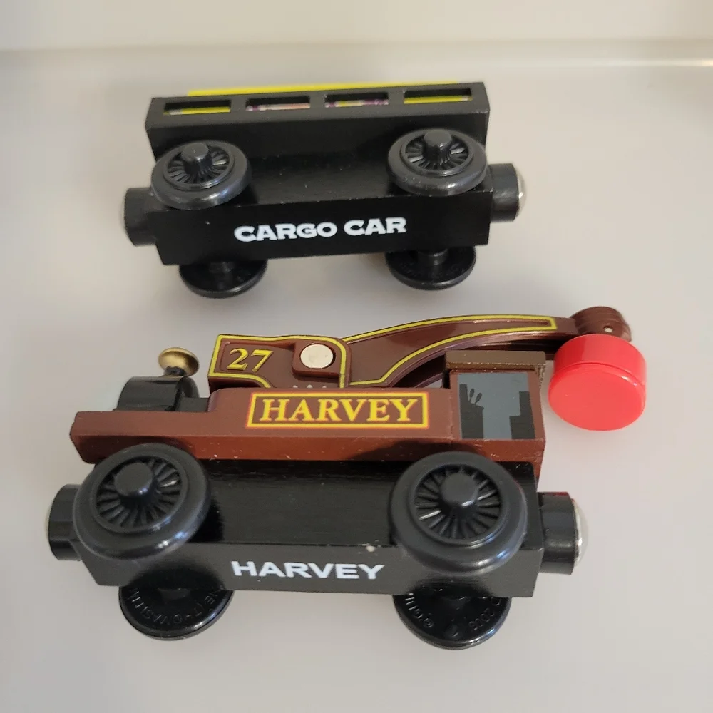Thomas Wooden Railway Harvey and Yumsters Cargo Car 2003